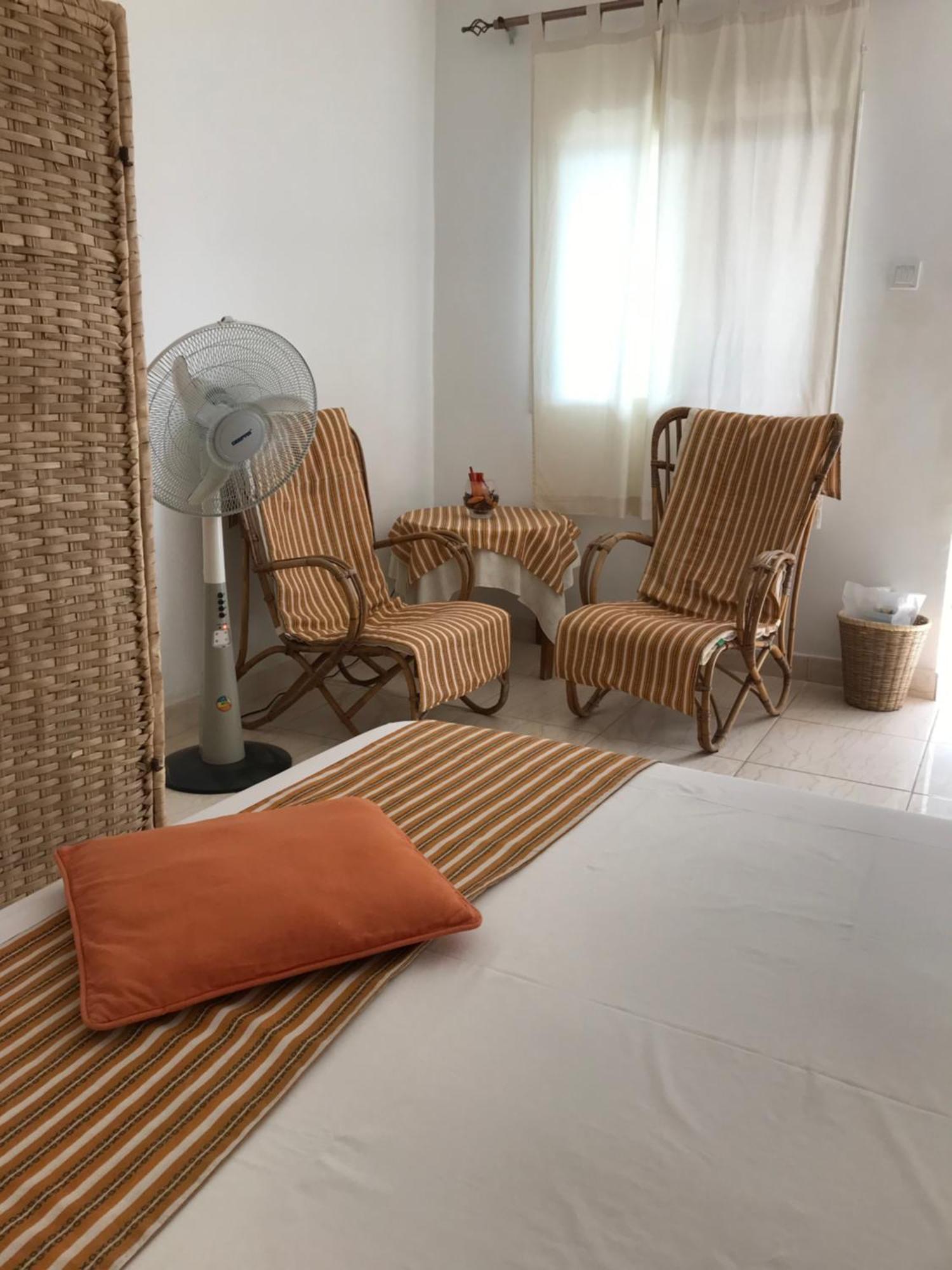 B & B Villa Calliandra Bijilo Экстерьер фото
