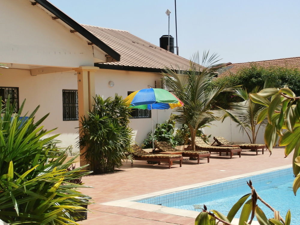 B & B Villa Calliandra Bijilo Экстерьер фото