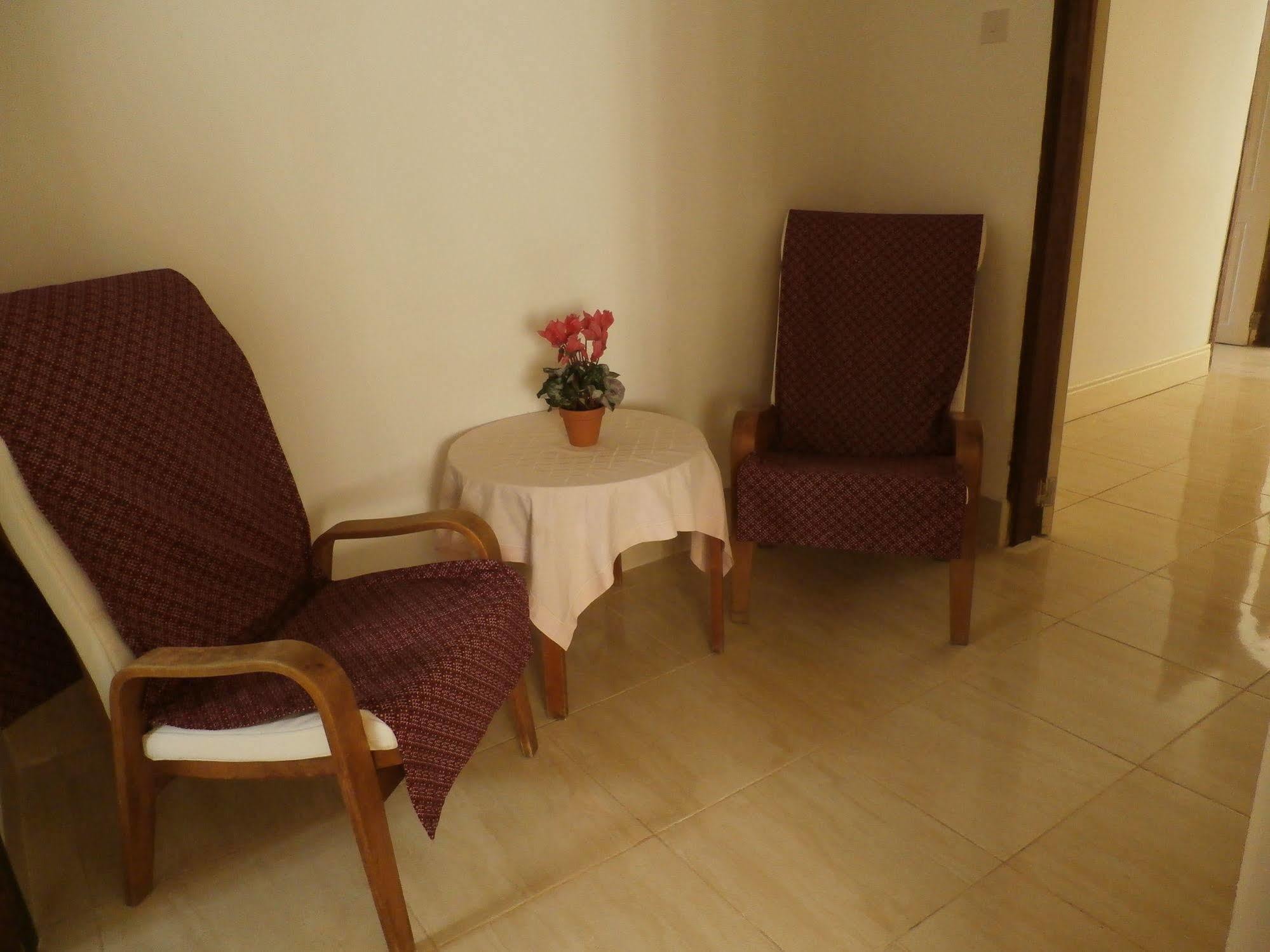 B & B Villa Calliandra Bijilo Экстерьер фото