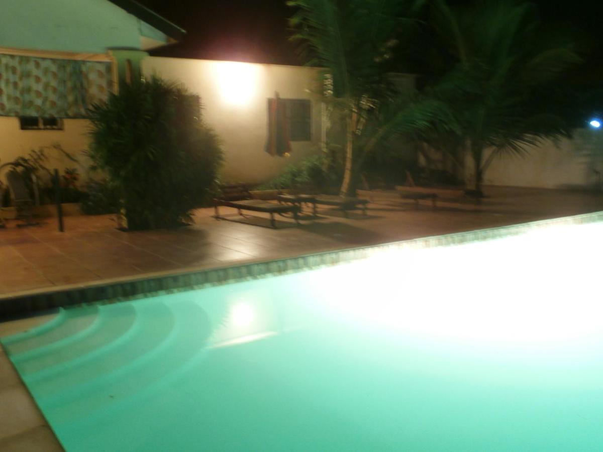 B & B Villa Calliandra Bijilo Экстерьер фото