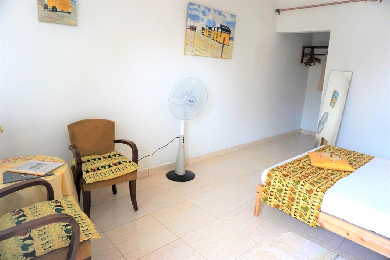B & B Villa Calliandra Bijilo Экстерьер фото